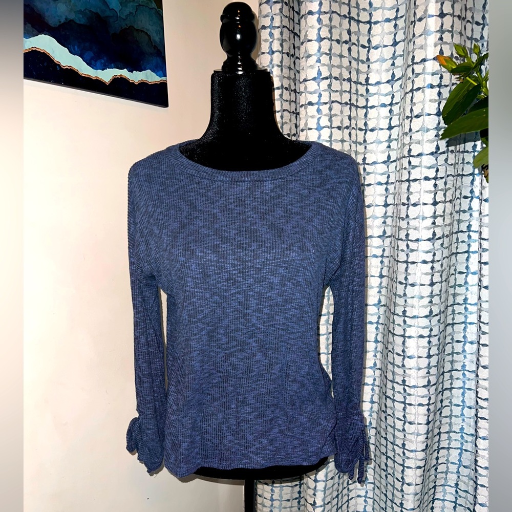 Blue ribbed long sleeve top